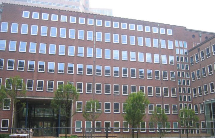 Het hoofdgebouw van het Ministerie van Landbouw en Visserij renoveren: optimale kozijnen ontwikkelen