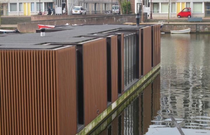 Woonark lekt bij veel regen: ondeugdelijke afwerking