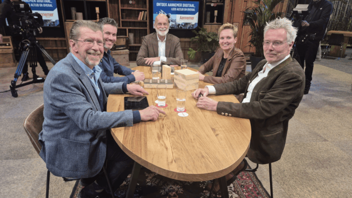 Paneldiscussie over houtbouw op de bouwbeurs in Utrecht februari 2025